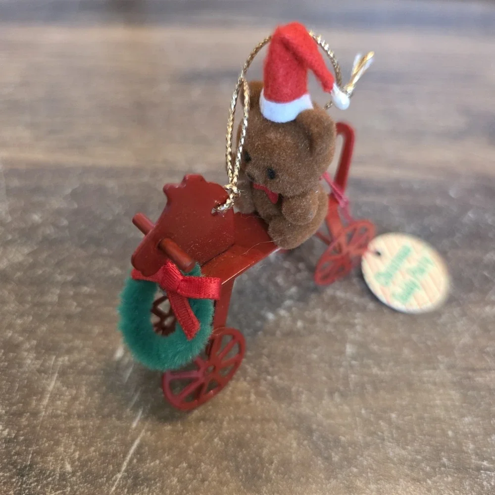 Russ Christmas Ornament Red Metal‎ Car With Flocked Teddy Bear & Wreath 2.75